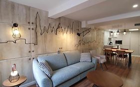 Apartamento EL PILAR Céntrico ascensor cocina WIFI en Zaragoza by lodom